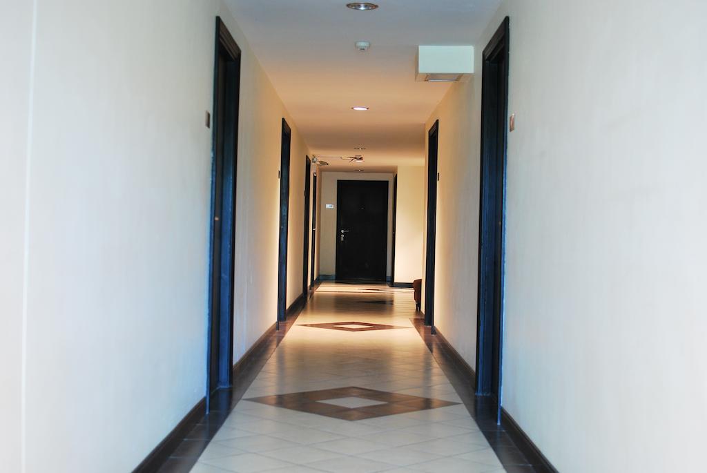 Grand Marina Residence Hotel Ban Laem Chabang Luaran gambar