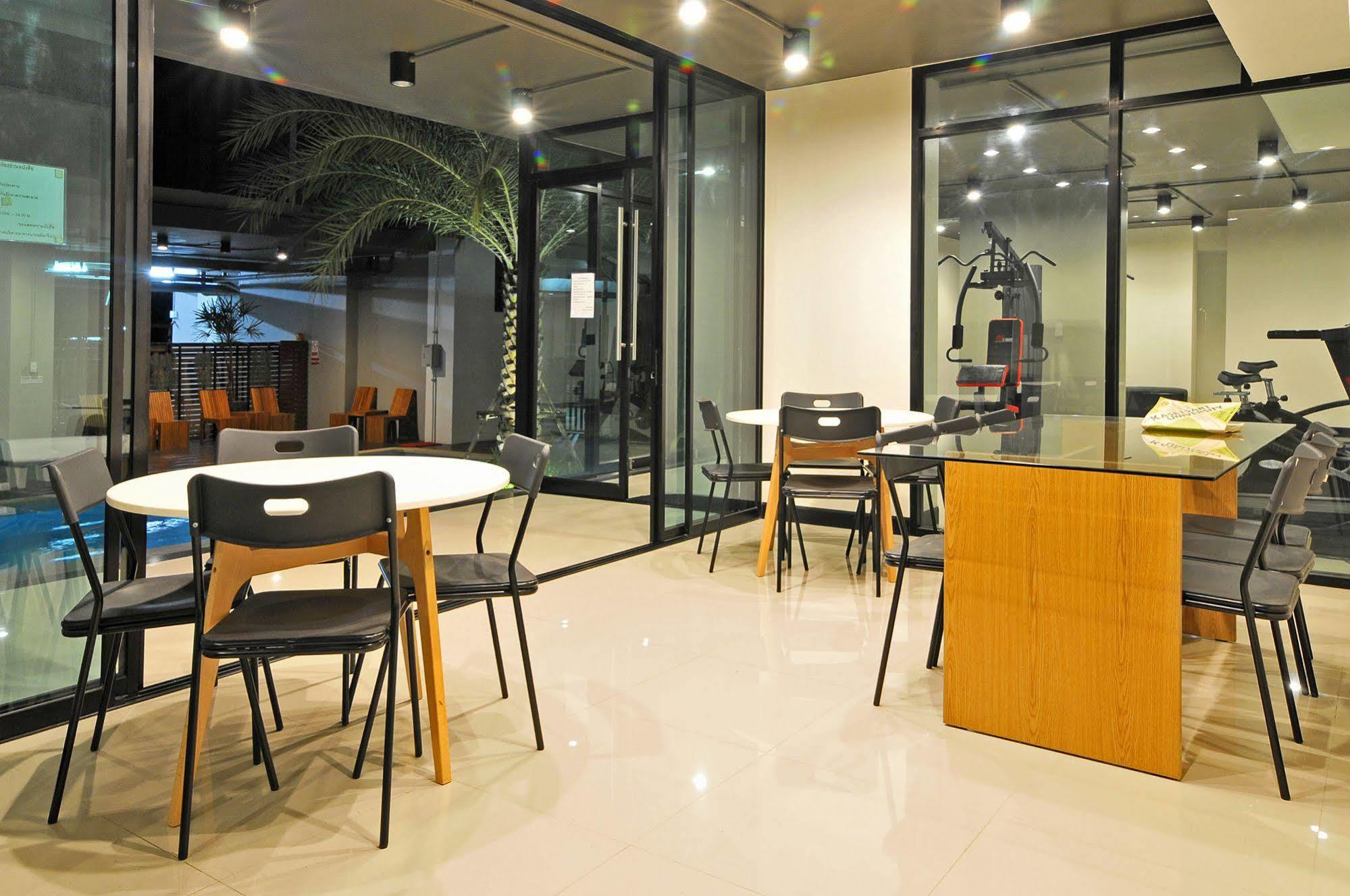 Grand Marina Residence Hotel Ban Laem Chabang Luaran gambar